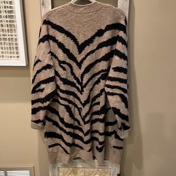 Karen Kane Cardigan - Picture 3 of 3